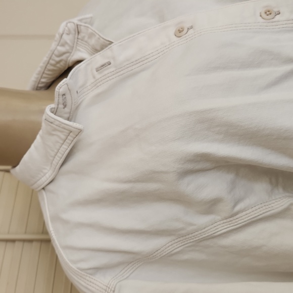 DENIM PLEATED CROPPED BUTTON UP BLOUSE - Picture 6 of 11